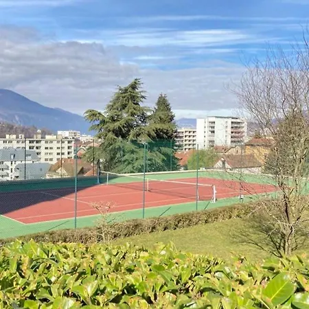 T1 Bis 35m² Avec Terrasse Exposee Sud/est Et Parking Prive - Fr-1-555-80 Aix-les-Bains